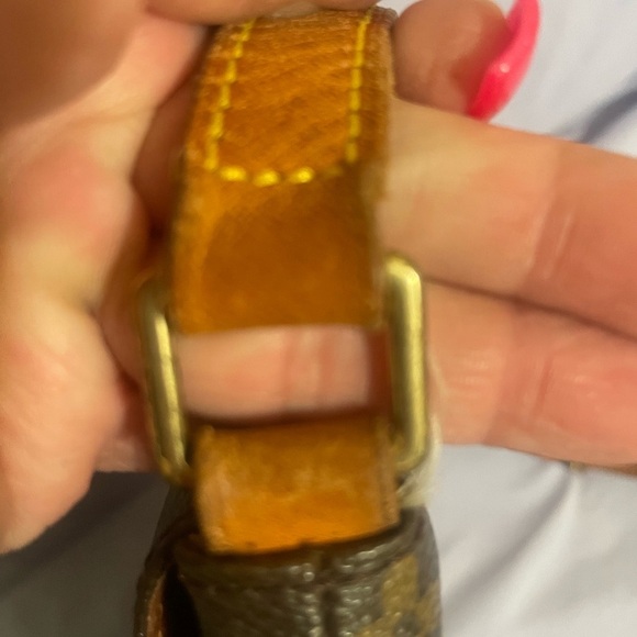 Authentic Louis Vuitton Musette - Picture 6 of 14